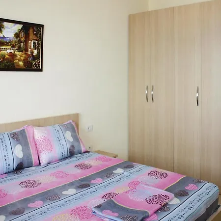 Apartament Sarande With Sea View 12